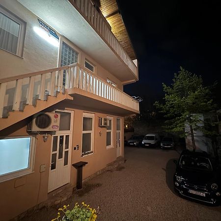 Villa Anja Apartments โมสตาร์ ภายนอก รูปภาพ